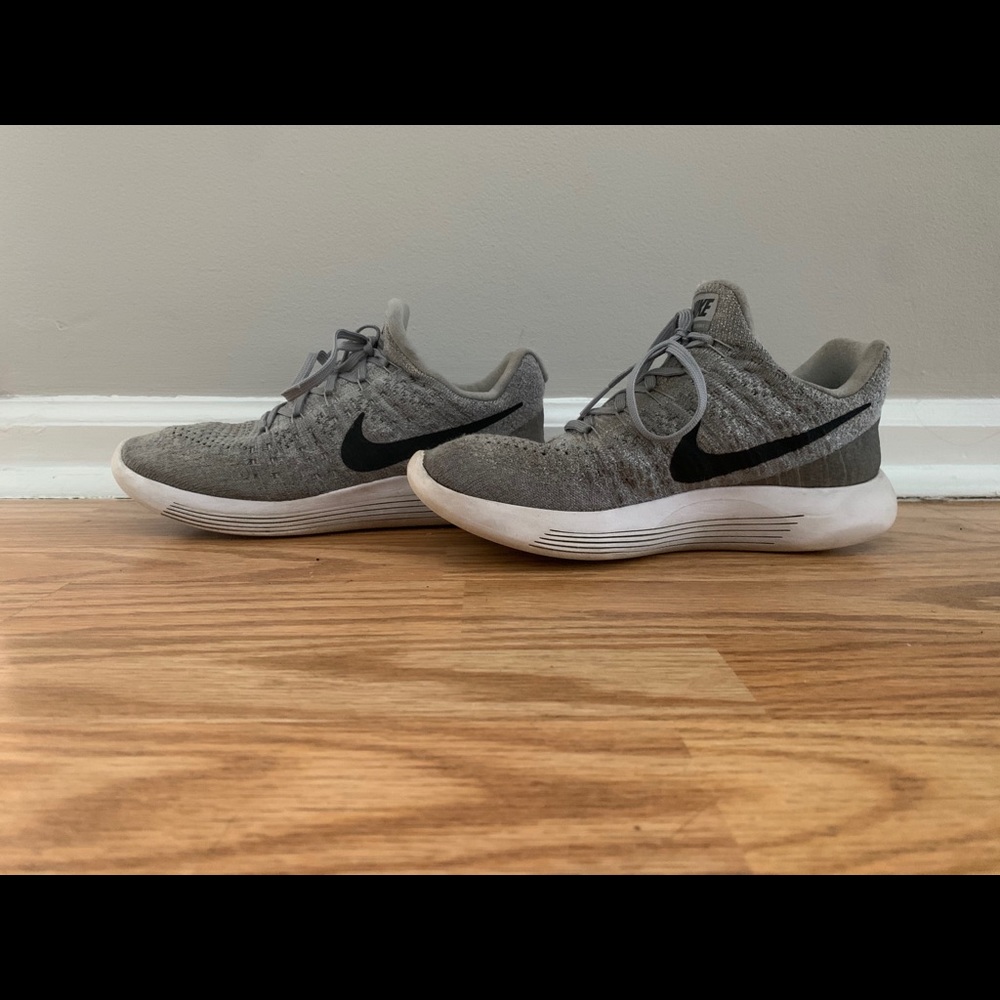 Women’s Nike Flyknit Lunarlon Sneakers
